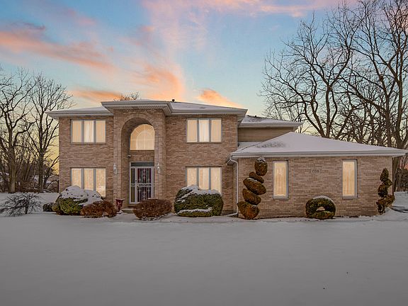 3rd image of 15516 Frontage Rd