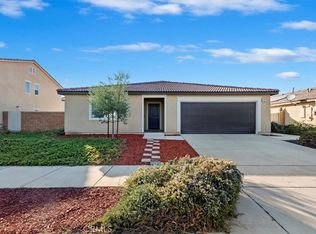 1025 Battersea Rd, Hemet, CA 92543