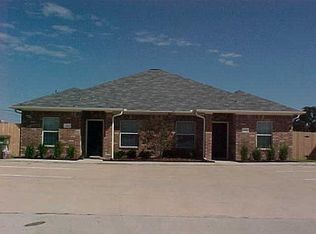 2428 Berger Dr, Bryan, TX 77802