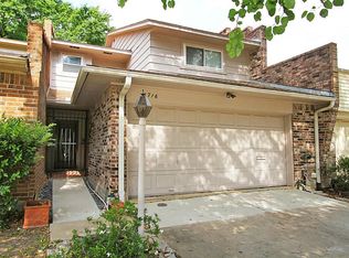 5716 Innsbruck St, Bellaire, TX 77401