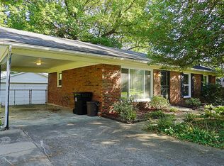 7549 Manslick Rd, Louisville, KY 40214