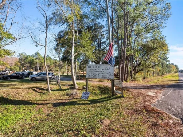 10527 Bellingrath Rd, Theodore, AL 36582