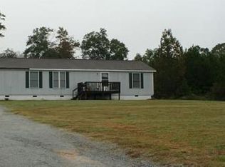 89 Cypress Lakes Rd, Newberry, SC 29108