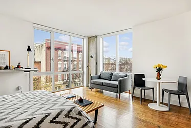 Rented by R New York