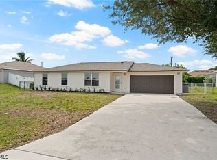 1331 NE 12th Ave, Cape Coral, FL 33909