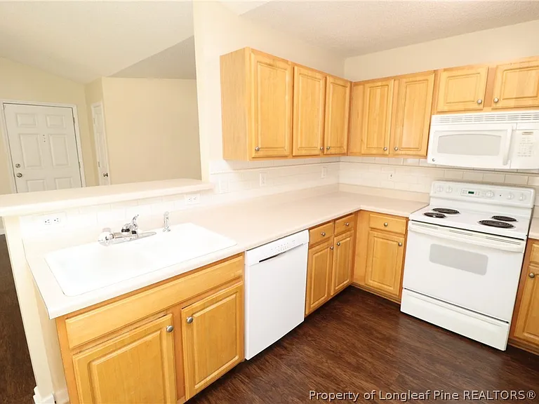 503 Homestead Park Dr — Photo 9