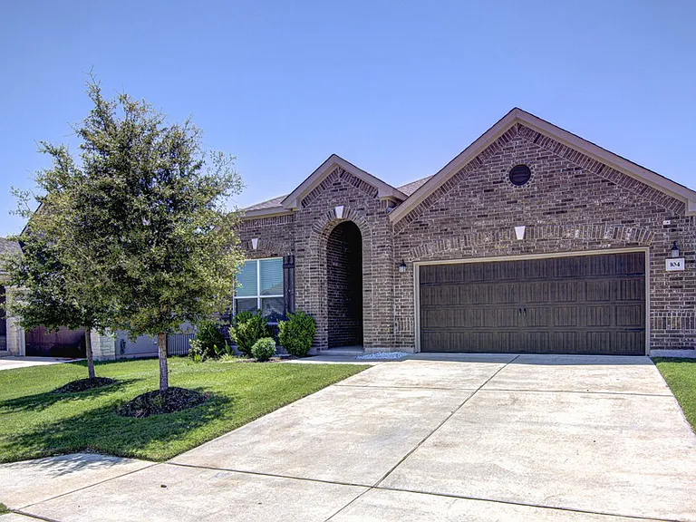 104 Kyndals Meadow Cv — Photo 2