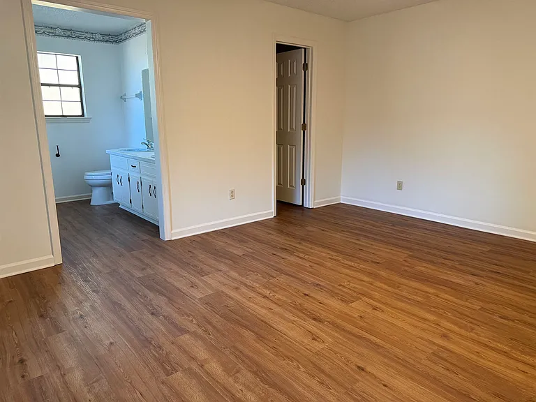 432 Merlin Way — Photo 7