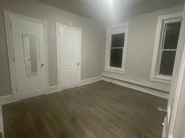 411 Green Ter APT 1, Reading, PA 19601