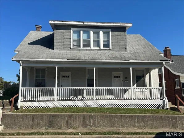 222 S Jackson St, Belleville, IL 62220