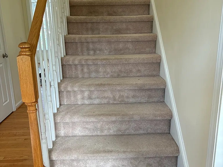 stairs to 2nd floor