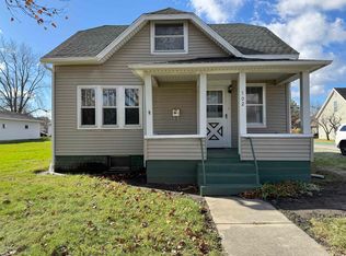 702 S Monticello St, Winamac, IN