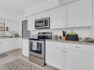 2860 NW 184th St, Miami Gardens, FL 33056