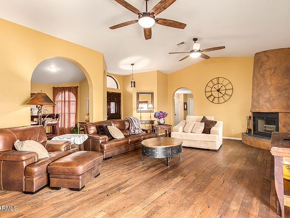 3rd image of 15820 E Tumbleweed Dr