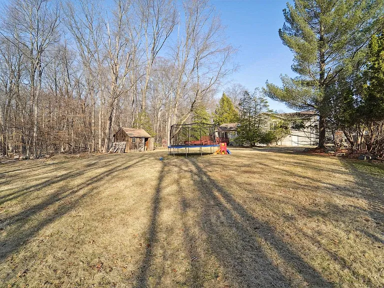 324 Brook St #324 — Photo 41