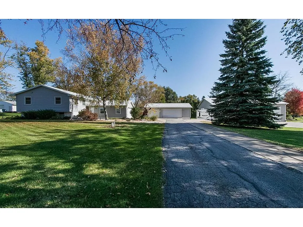 4001 Julie Ln photo 1