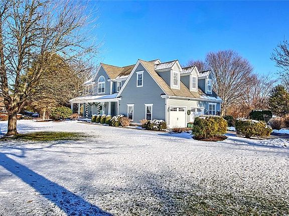 4th image of 350 Kettle Pond Dr