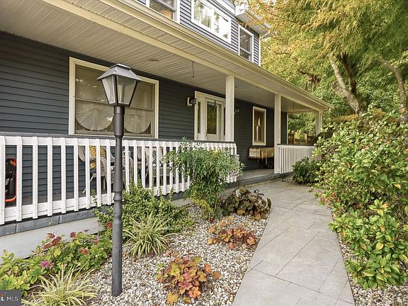 4th image of 78 Marine Rd