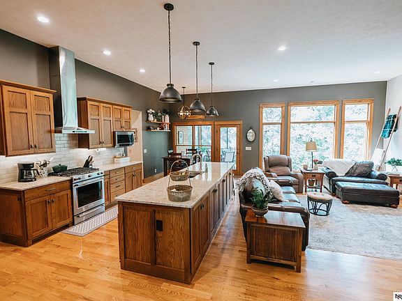 4th image of 19577 Pheasant Ln