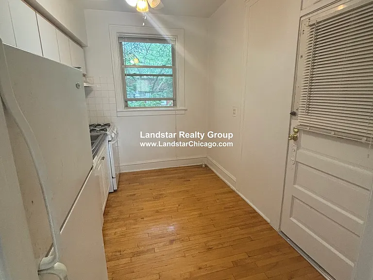 828 Reba Pl #3S — Photo 4