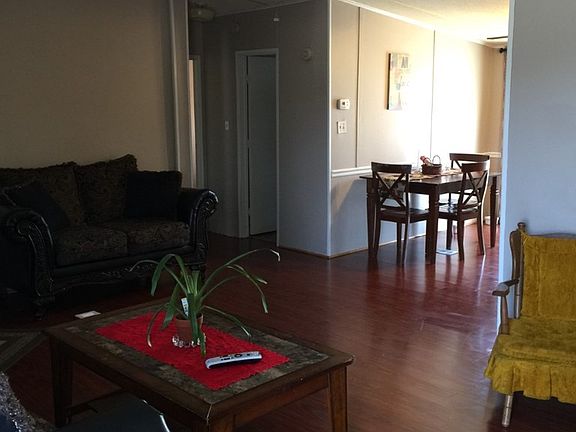 3rd image of 228 Richardson Ln