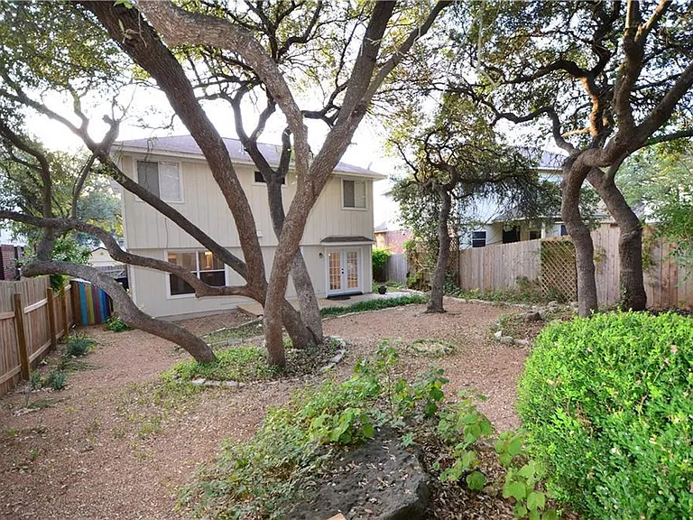 8322 Alvin High Ln — Photo 17