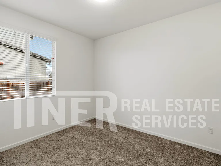 8112 Joecy Way — Photo 17
