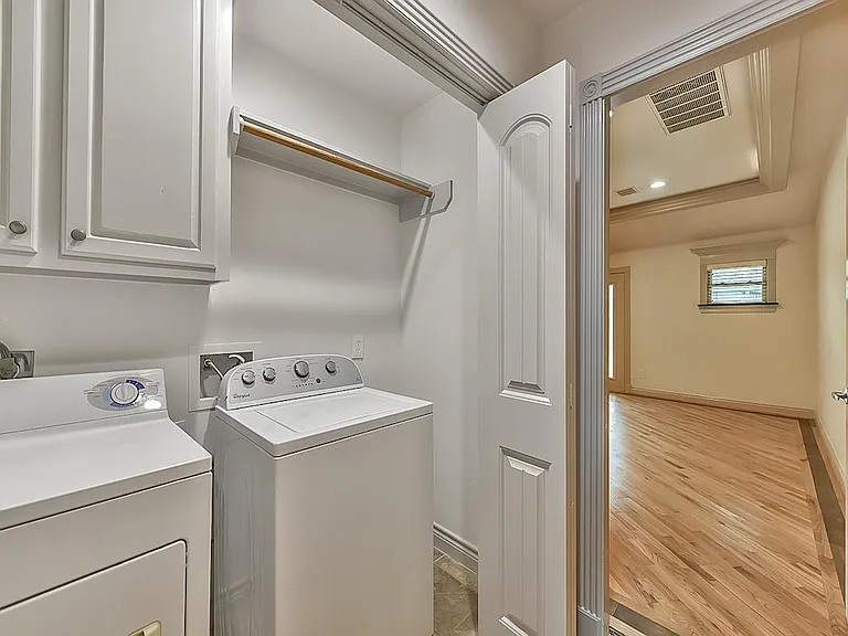 5238 Ariel St — Photo 9