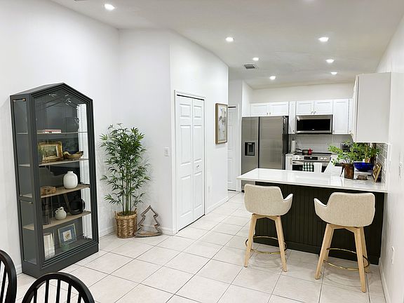 4th image of 12472 SW 220th St