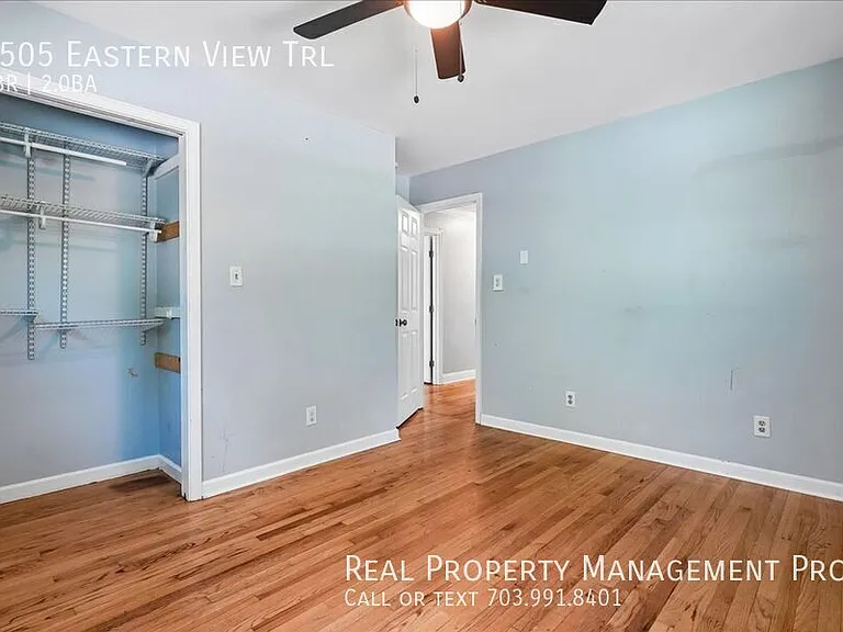 9505 Eastern View Trl — Photo 16