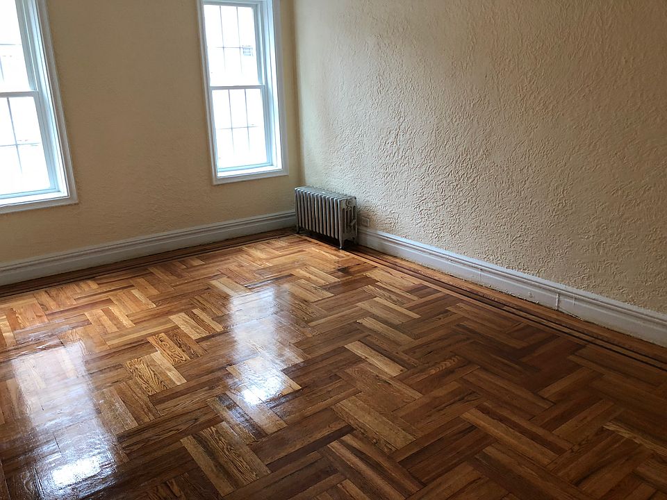 1st image of 162-170 E 206th St #1A