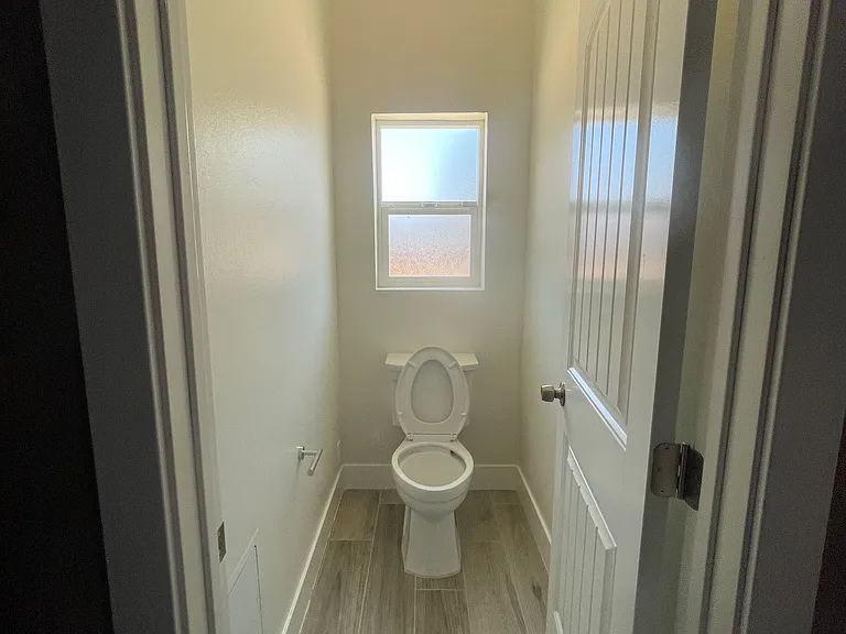 Master Bedroom - Toilet