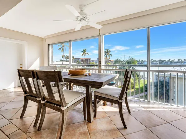 2800 Gulf Shore Blvd N APT 303, Naples, FL 34103