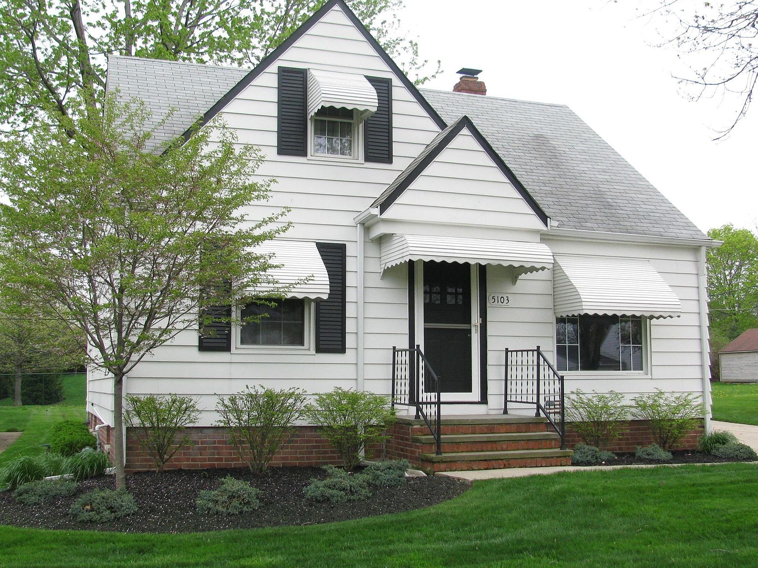 5103 Robinhood Dr, Willoughby, OH 44094 Zillow