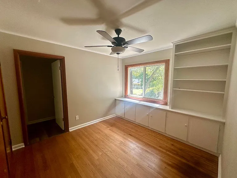1038 Stewart Ave — Photo 11