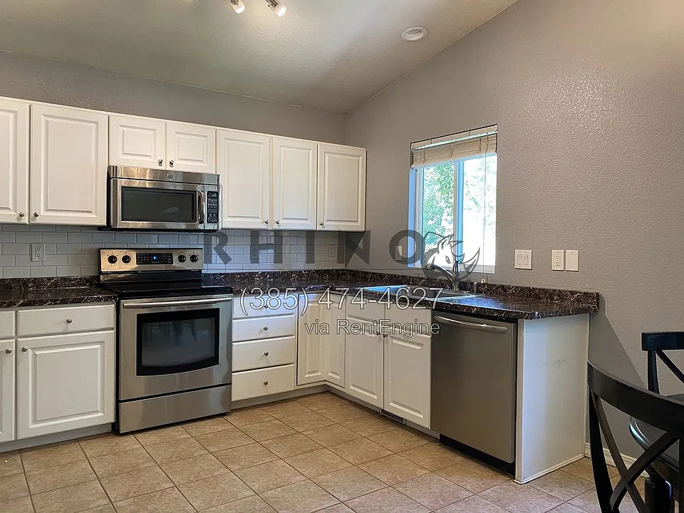 14375 S Lapis Dr
