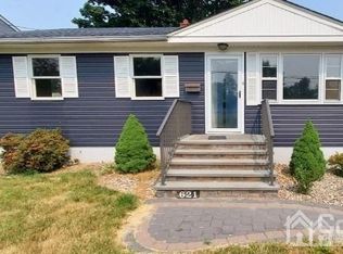 621 Cook Ave, Middlesex, NJ 08846