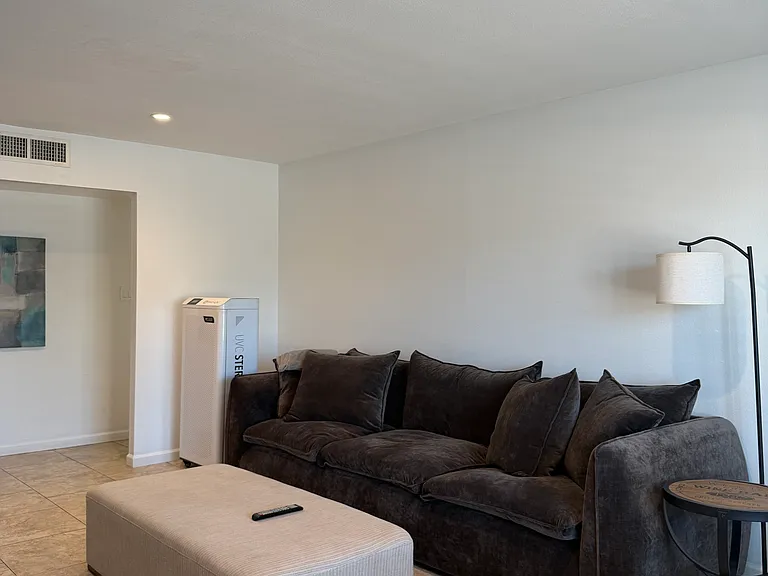 1409 E Verlea Dr — Photo 12
