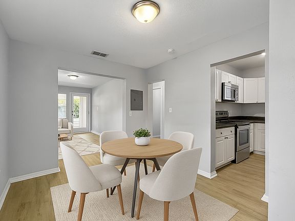 5th image of 1158 Talbot Ave