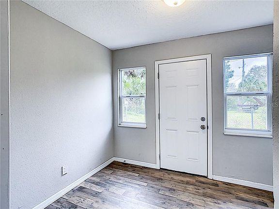 5th image of 1206 Carlsbad Pl