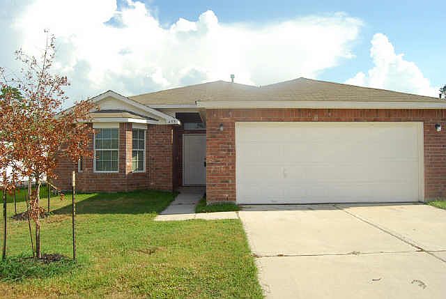 1st image of 453 Mystic Glen Loop