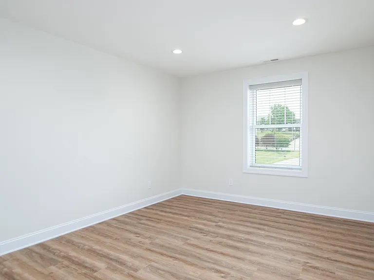 205 W Main St #6 — Photo 9