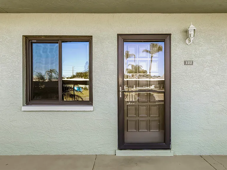 122 Caryl Way — Photo 3