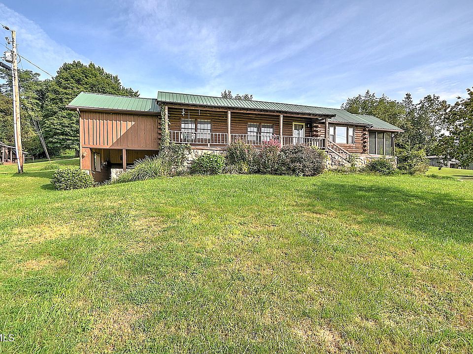 1st image of 17363 Primrose Ln