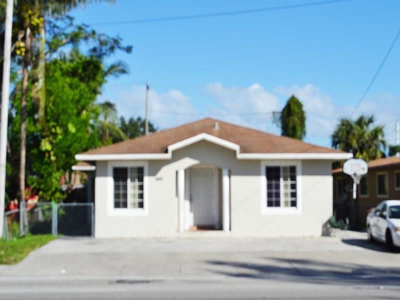 1st image of 2911 NW 135th Street