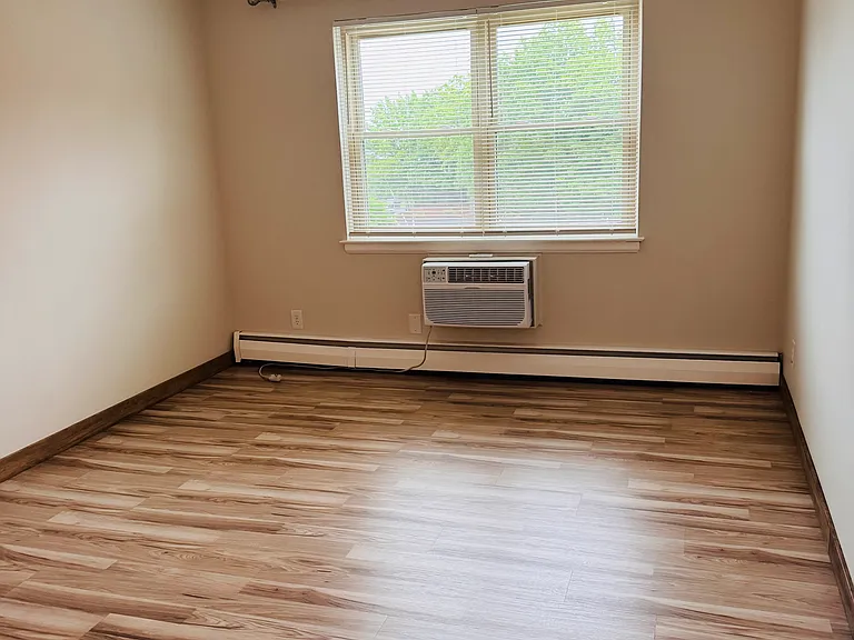 70 Grove Hill St #3A — Photo 5