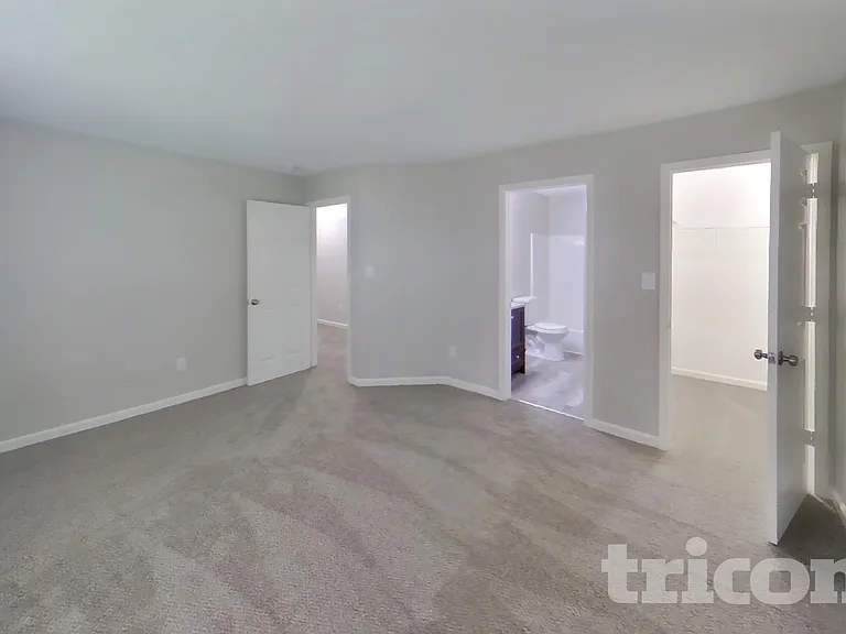 4020 Waterfield Dr — Photo 6