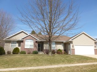 2750 Heather View Cir, Marion, IA 52302