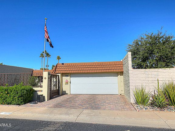 2nd image of 10720 W EMERALD Drive