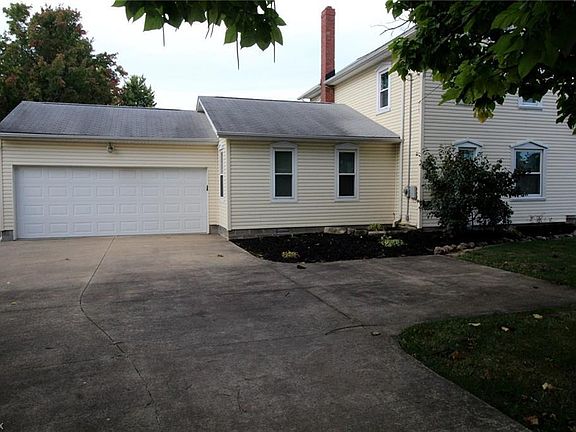 2nd image of 638 W Lake St